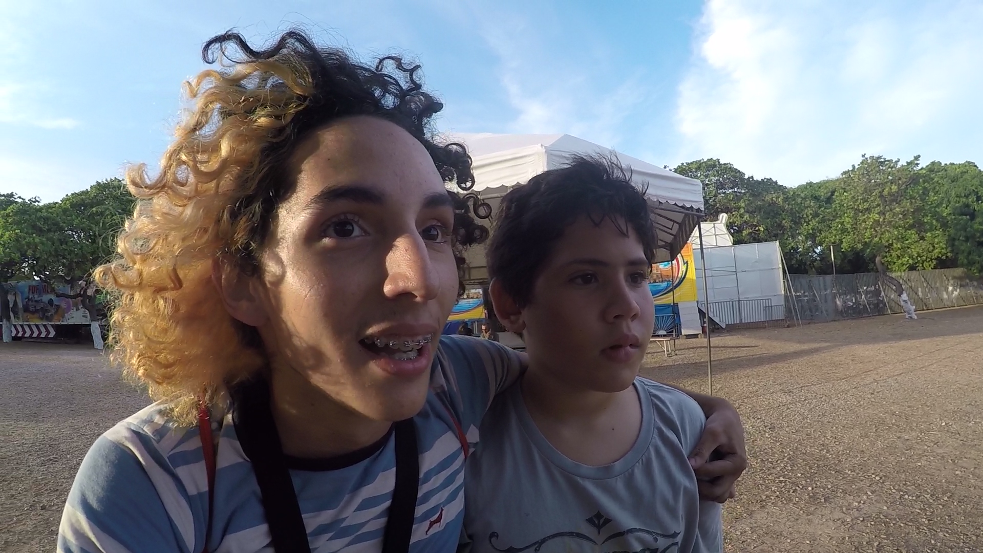 http://videos.introcdc.com/Canal/Vlogs/CPPP/Universal Park 2019/GOPR5615.00_01_28_57.Quadro001.png
